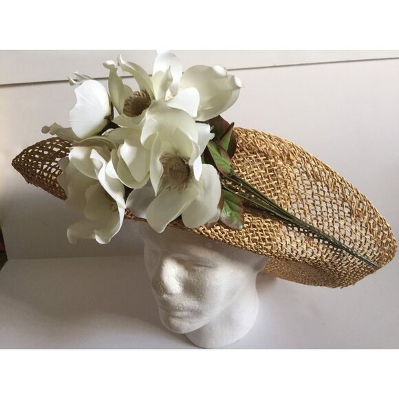 Vintage 1970\'s Women\'s Hand Woven Straw Hat With Floral Bouquet Mini Square main image 4